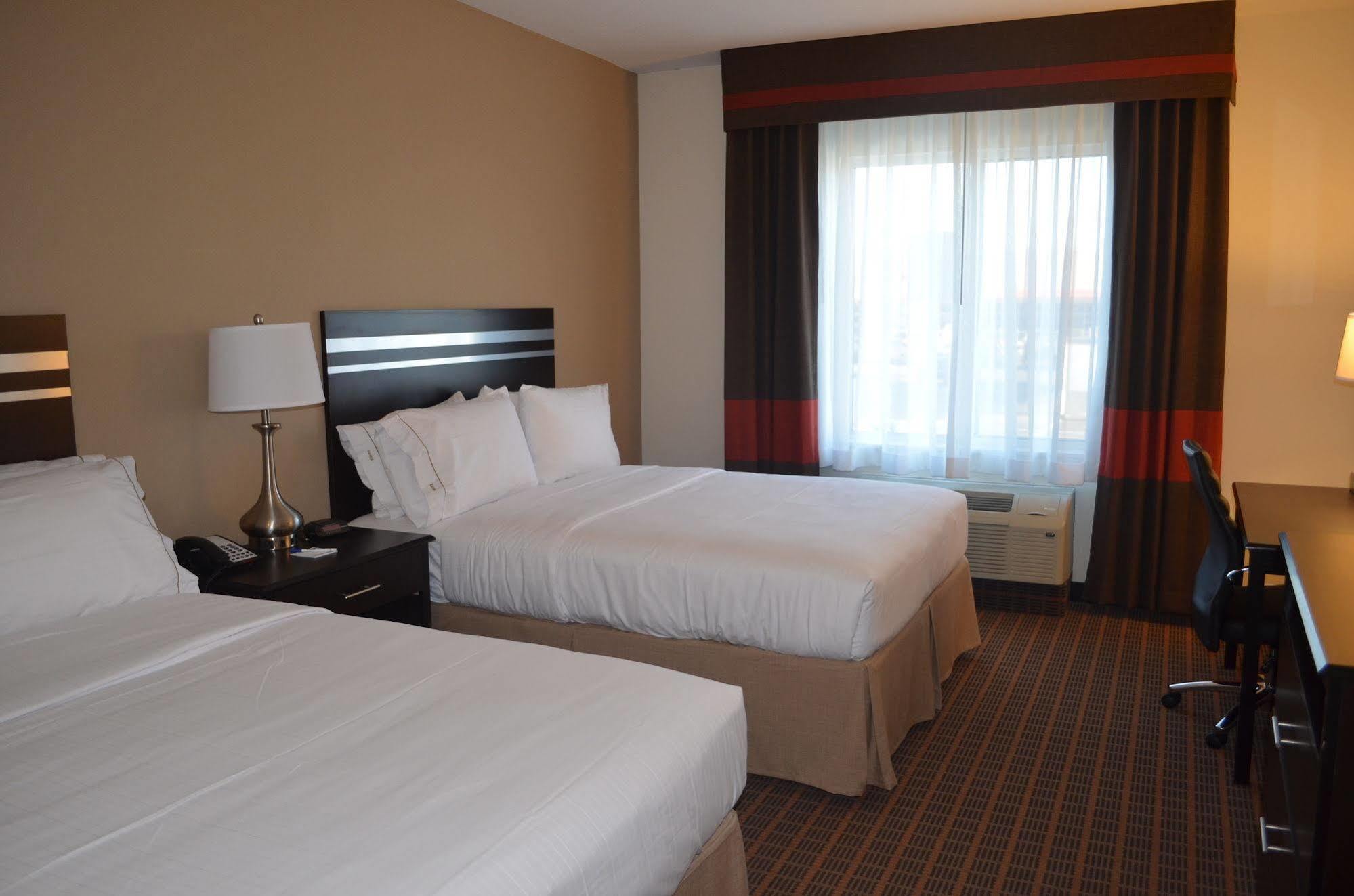 Holiday Inn Express & Suites Golden By Ihg Exterior photo